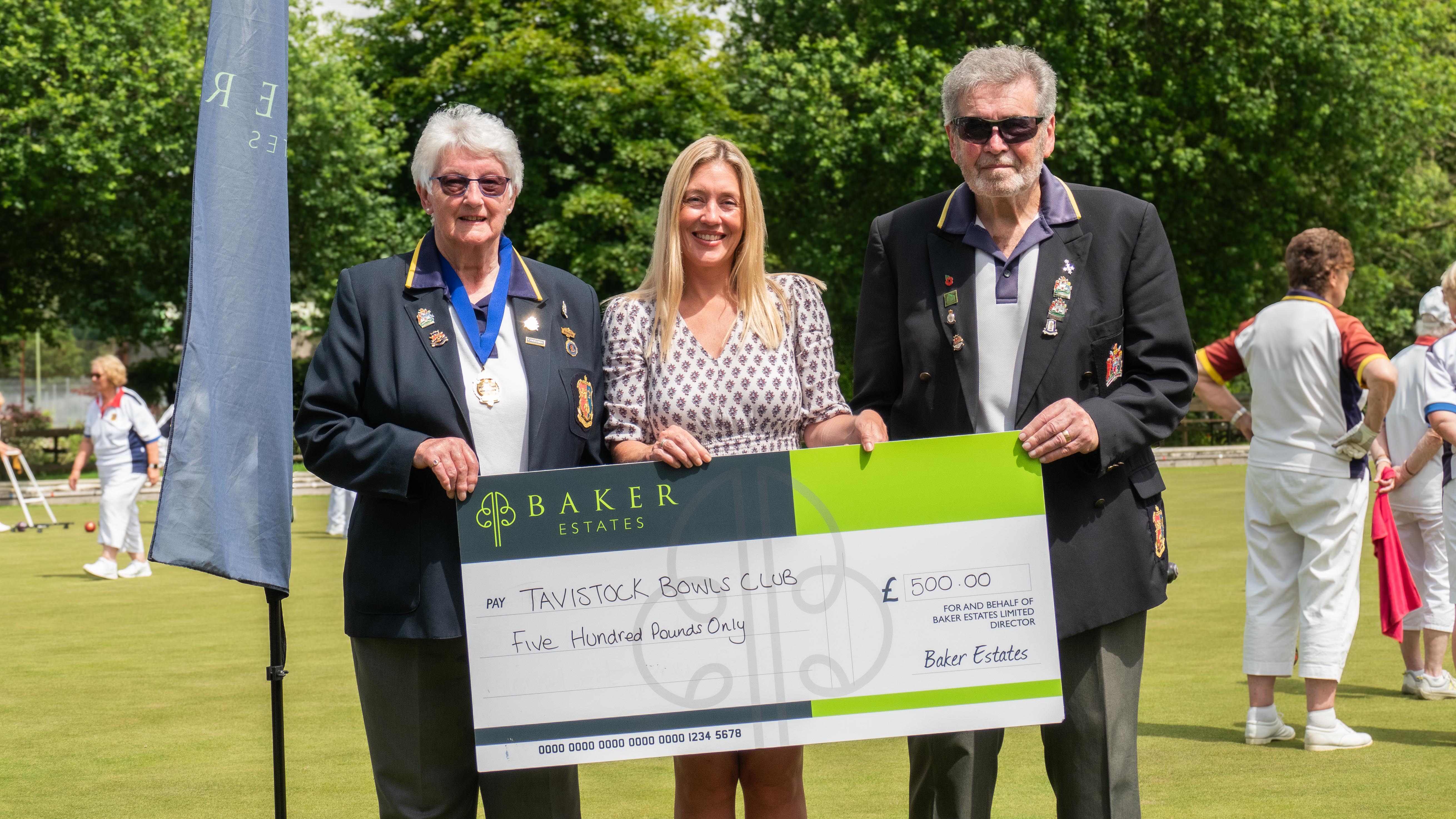 Get shirty…Baker Estates sponsors Tavistock Bowls Club